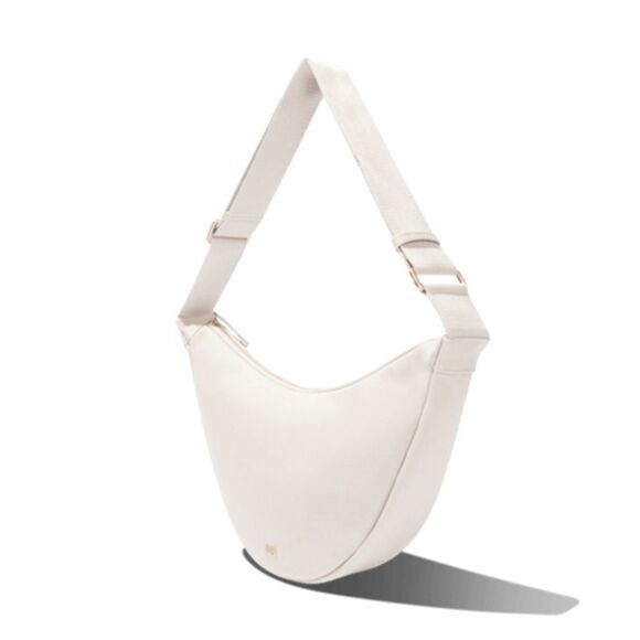 💥🆕💥 JULY Everyday Crescent Bag - Picture 2 of 7